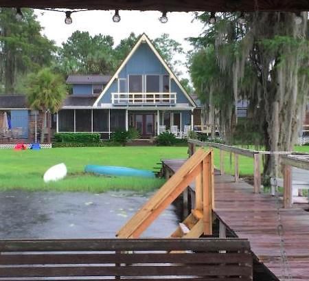 Hampton Lake Bed And Breakfast Starke Exterior photo
